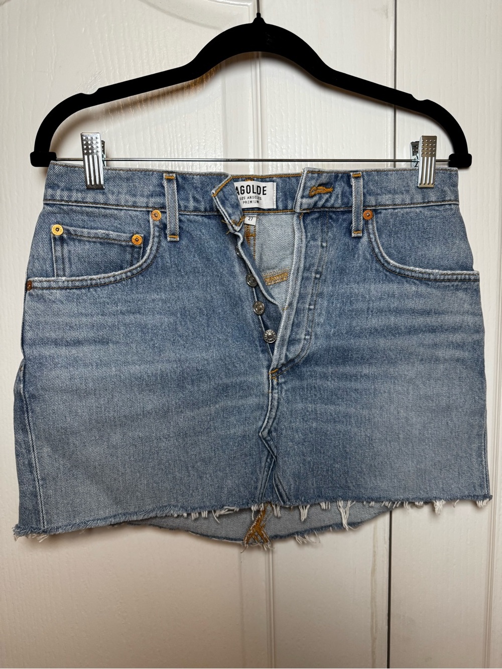 AGOLDE Quinn High Rise Mini Skirt Light Indigo Denim Raw Hem Button Fly - Picture 2 of 4